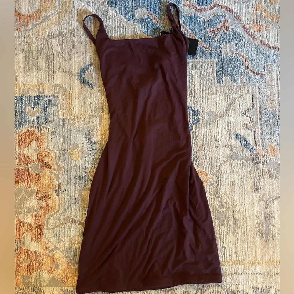 Alphalete Maroon Bodycon Mini Dress with cutout/twist back sz small